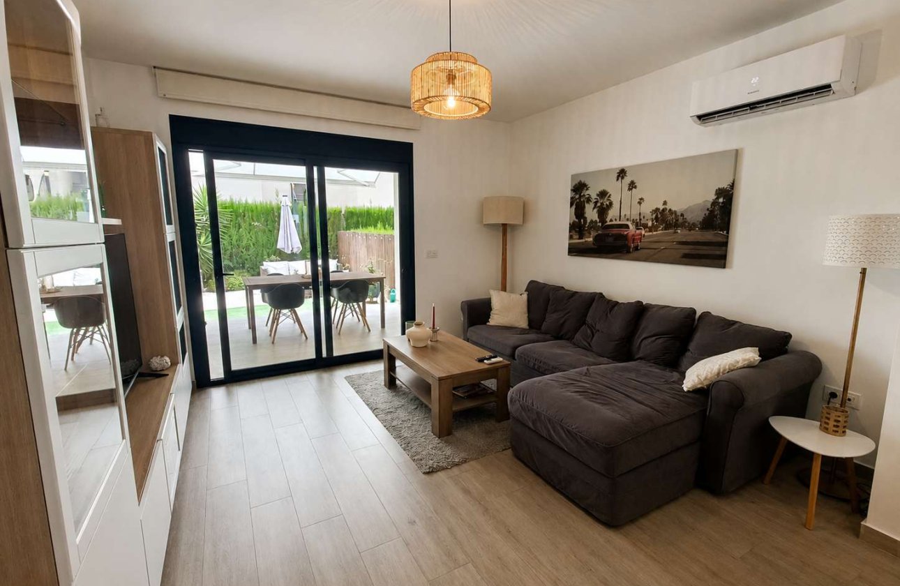Revente - Appartement -
San Miguel de Salinas - Inland