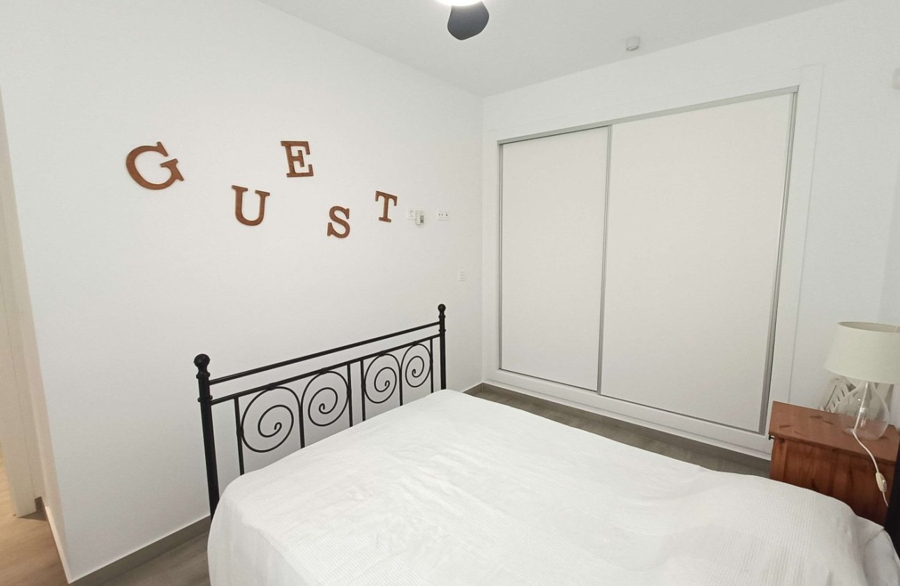 Revente - Appartement -
San Miguel de Salinas - Inland