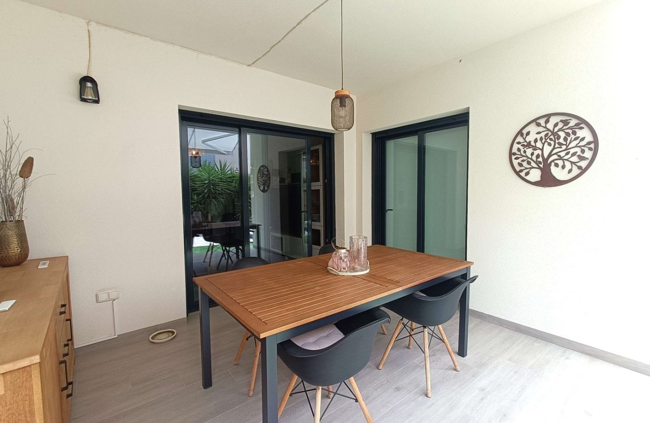 Revente - Appartement -
San Miguel de Salinas - Inland