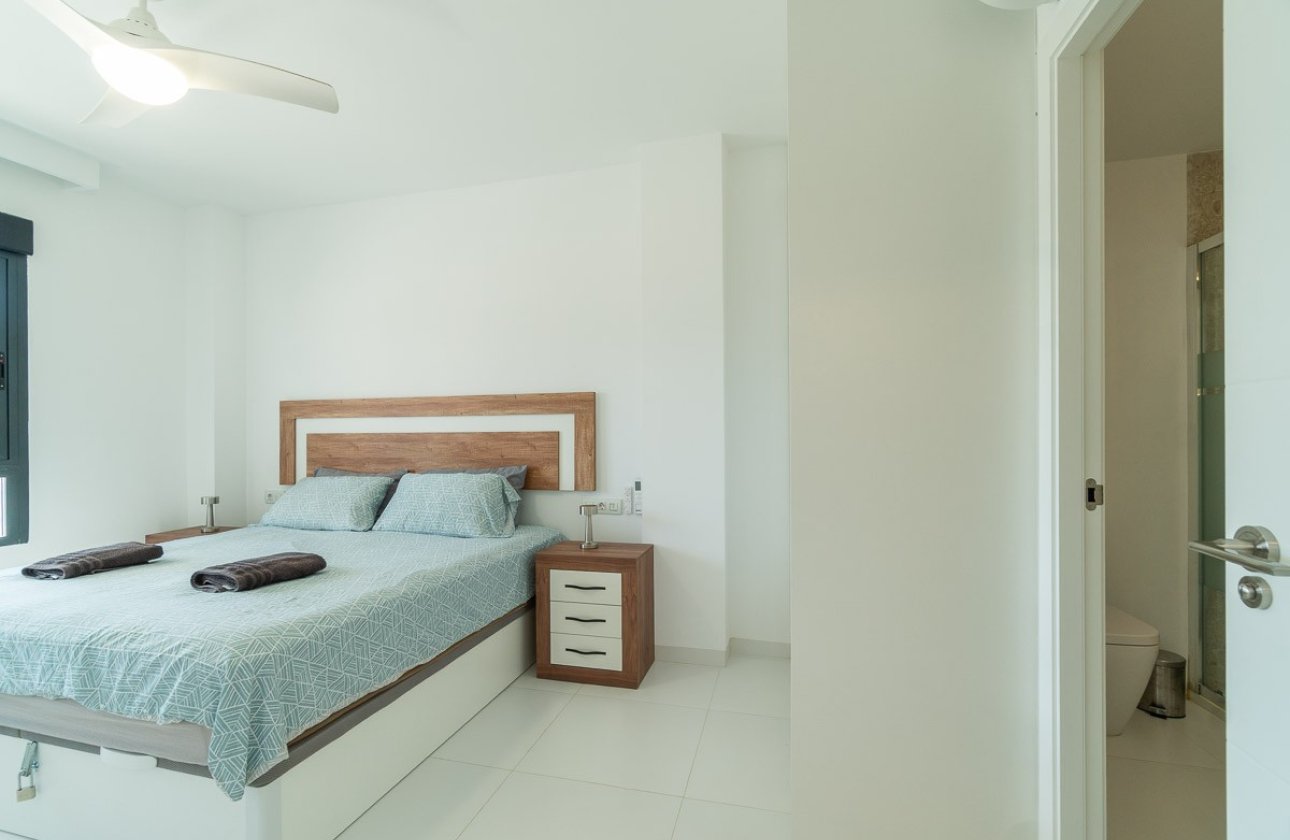 Revente - Appartement -
San Miguel de Salinas - Inland