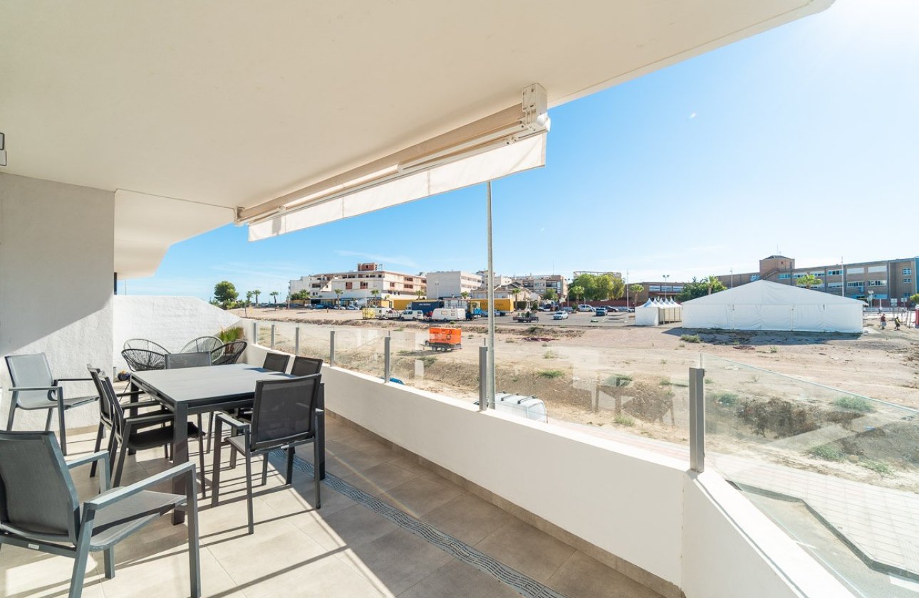 Revente - Appartement -
San Miguel de Salinas - Inland