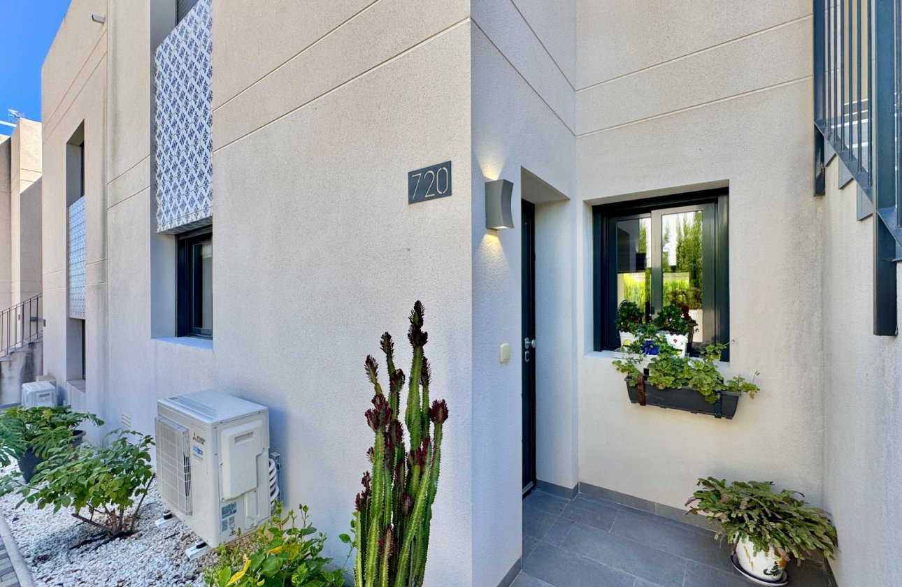 Revente - Appartement -
San Miguel de Salinas - Inland