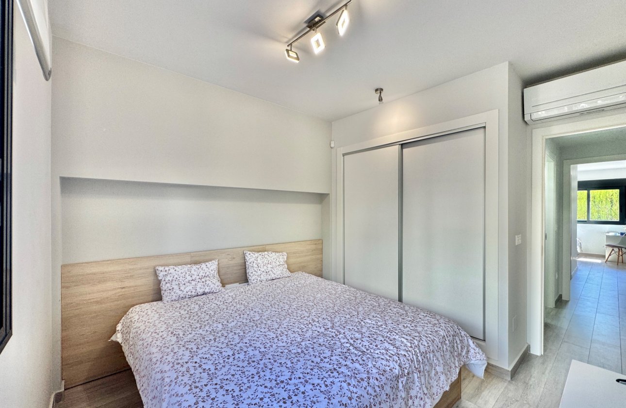 Revente - Appartement -
San Miguel de Salinas - Inland