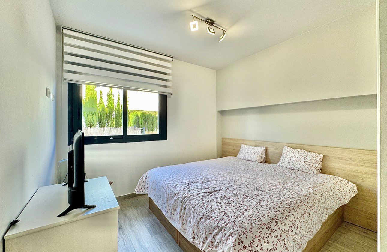 Revente - Appartement -
San Miguel de Salinas - Inland