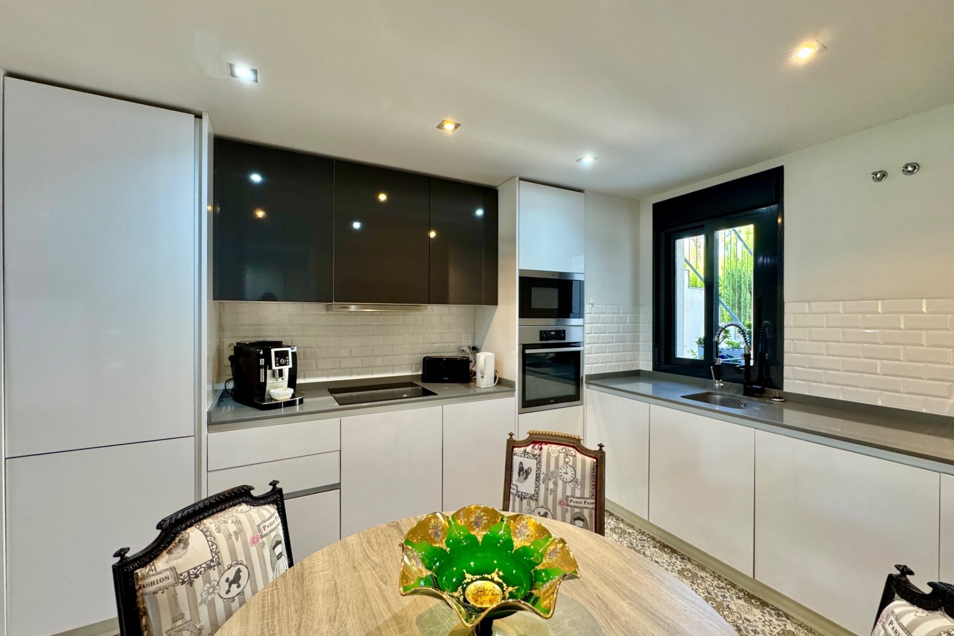 Revente - Appartement -
San Miguel de Salinas - Inland