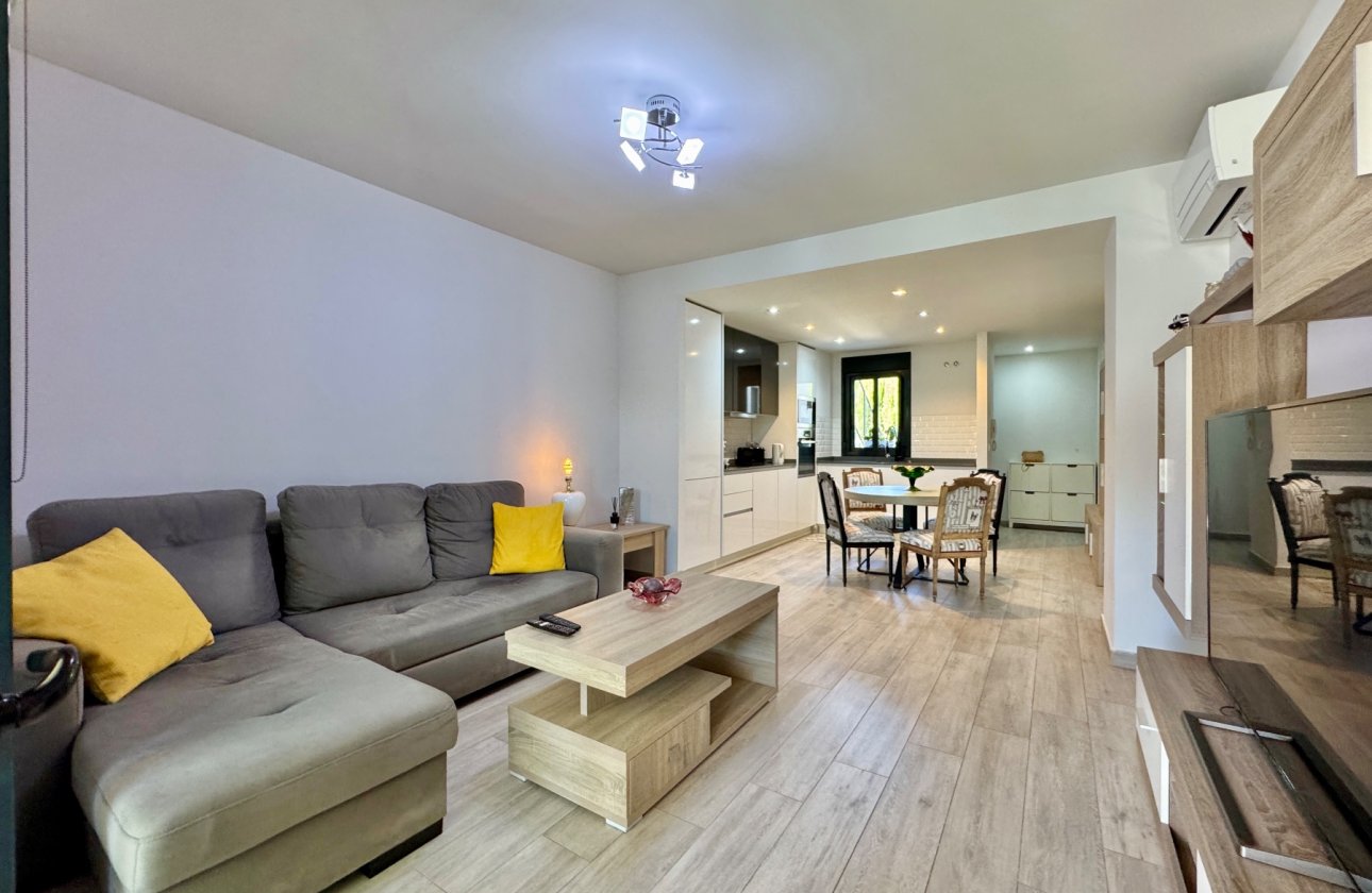 Revente - Appartement -
San Miguel de Salinas - Inland