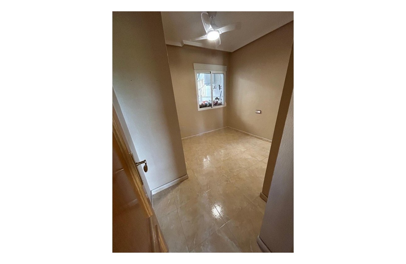 Revente - Appartement -
Torremendo - Costa Blanca
