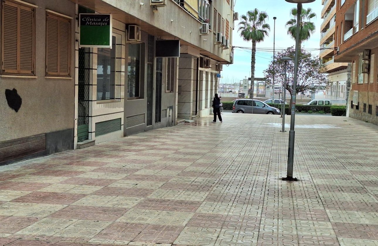 Revente - Appartement -
Torrevieja - Acequion