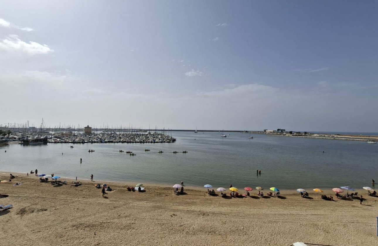 Revente - Appartement -
Torrevieja - Acequion