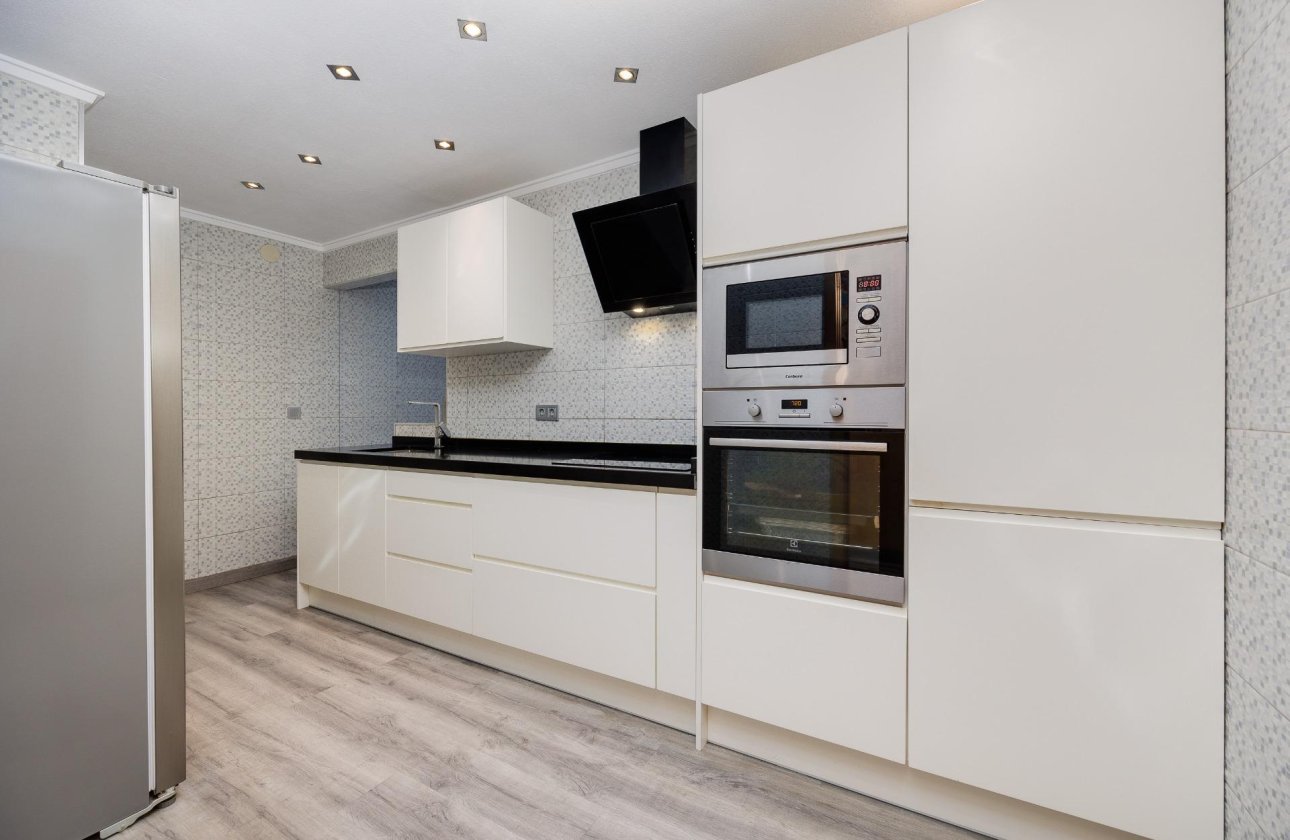 Revente - Appartement -
Torrevieja - Acequion