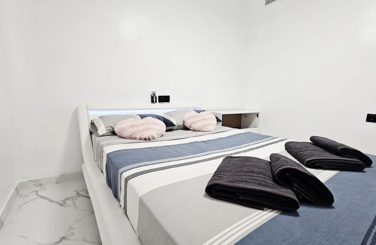 Revente - Appartement -
Torrevieja - Acequion