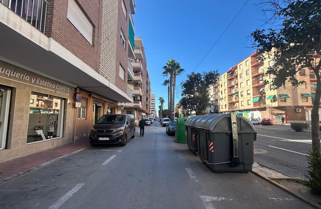 Revente - Appartement -
Torrevieja - Acequion