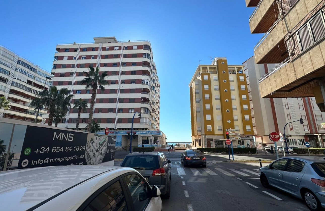 Revente - Appartement -
Torrevieja - Acequion