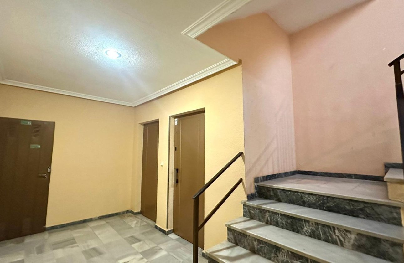 Revente - Appartement -
Torrevieja - Acequion