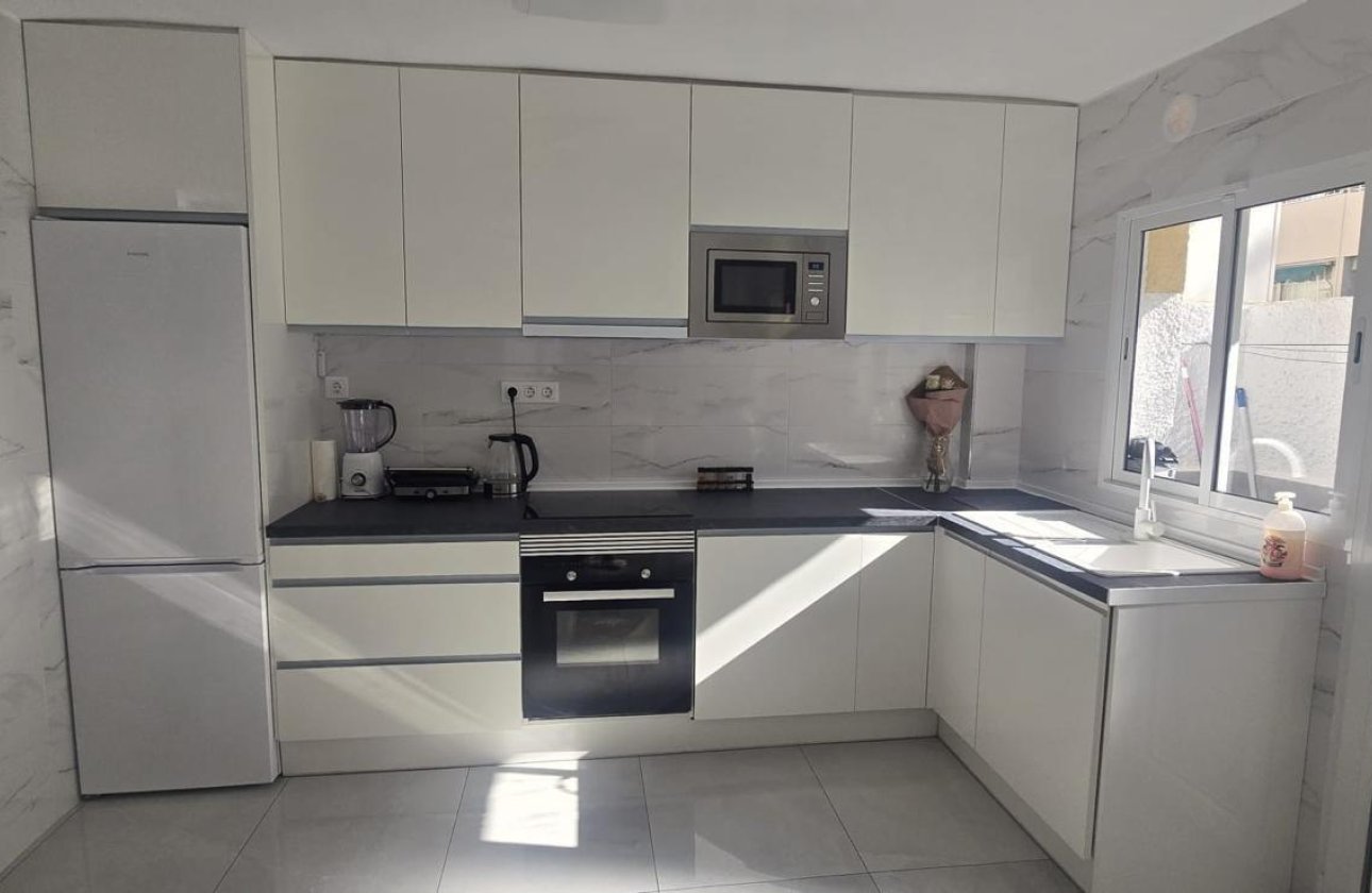 Revente - Appartement -
Torrevieja - Acequion
