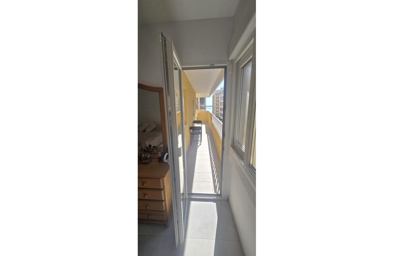 Revente - Appartement -
Torrevieja - Acequion