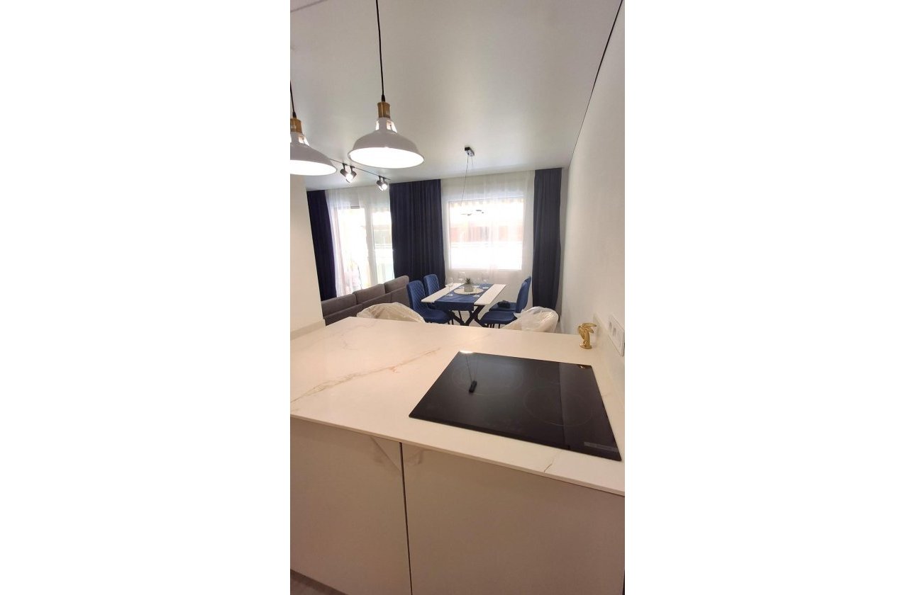 Revente - Appartement -
Torrevieja - Acequion