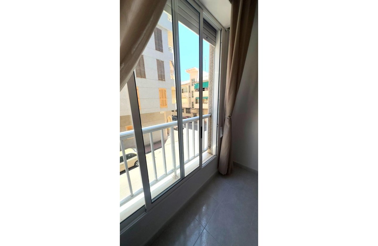 Revente - Appartement -
Torrevieja - Acequion