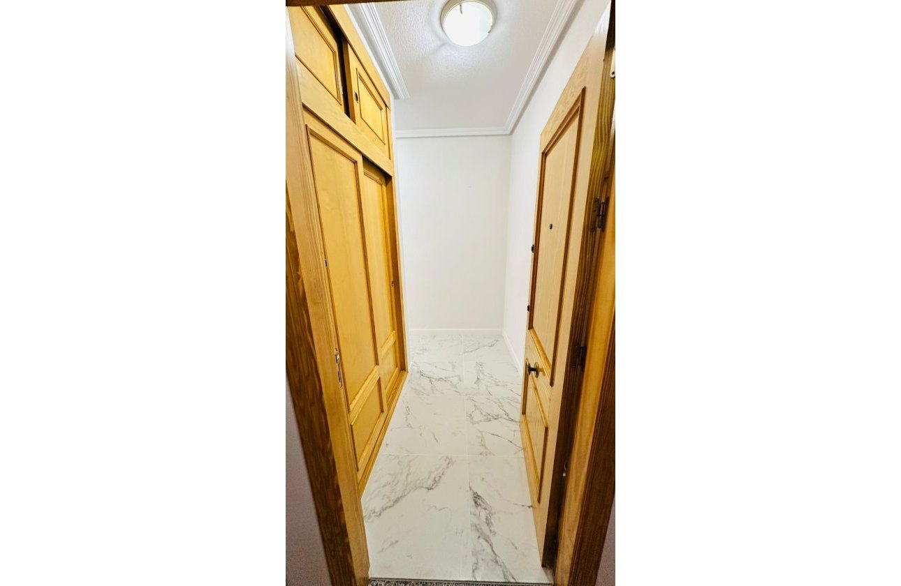 Revente - Appartement -
Torrevieja - Acequion