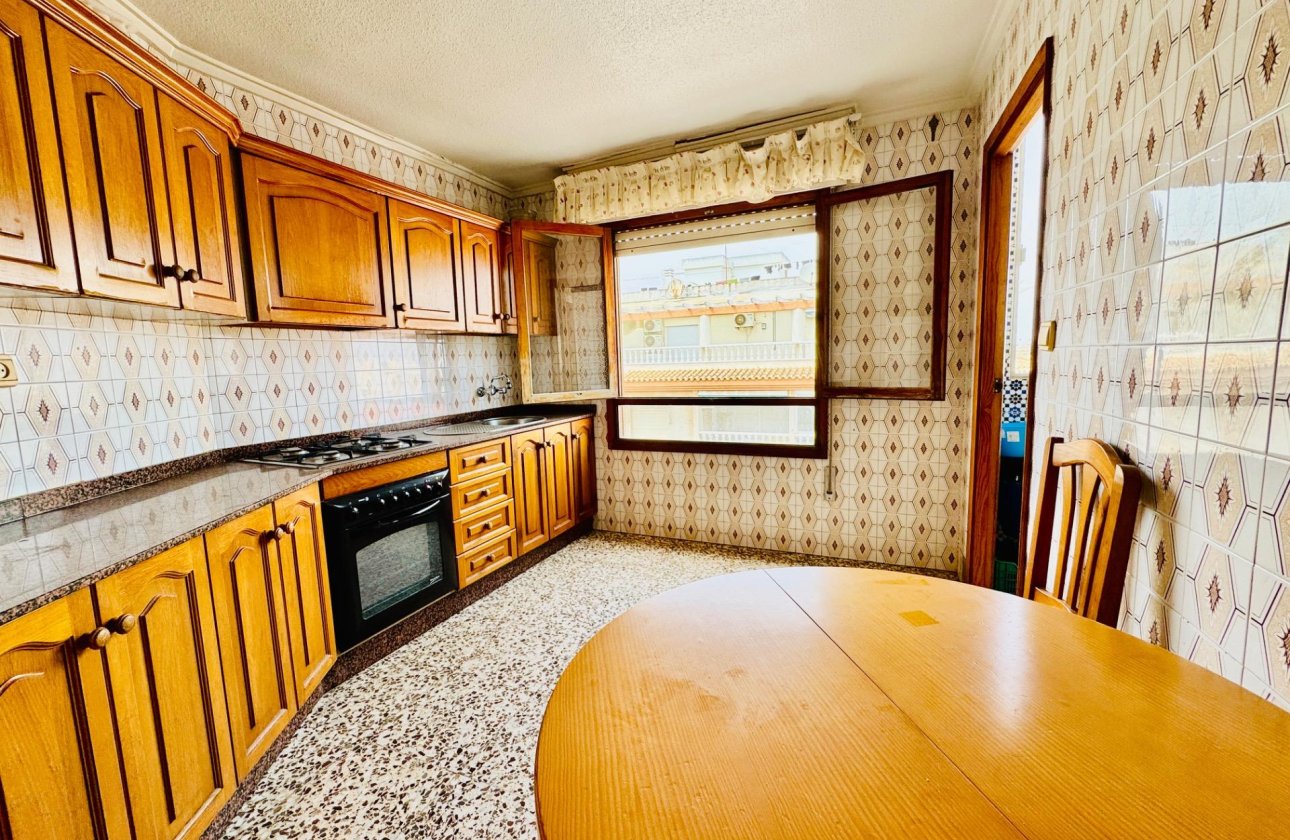 Revente - Appartement -
Torrevieja - Acequion
