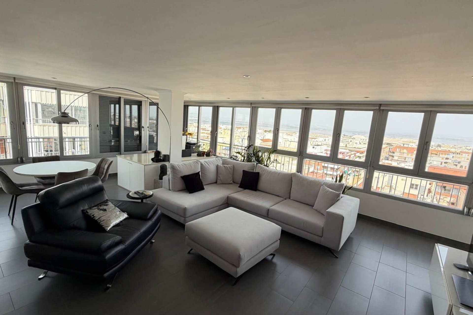 Revente - Appartement -
Torrevieja - Acequion
