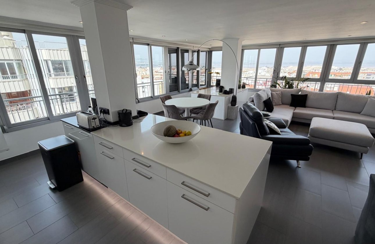 Revente - Appartement -
Torrevieja - Acequion