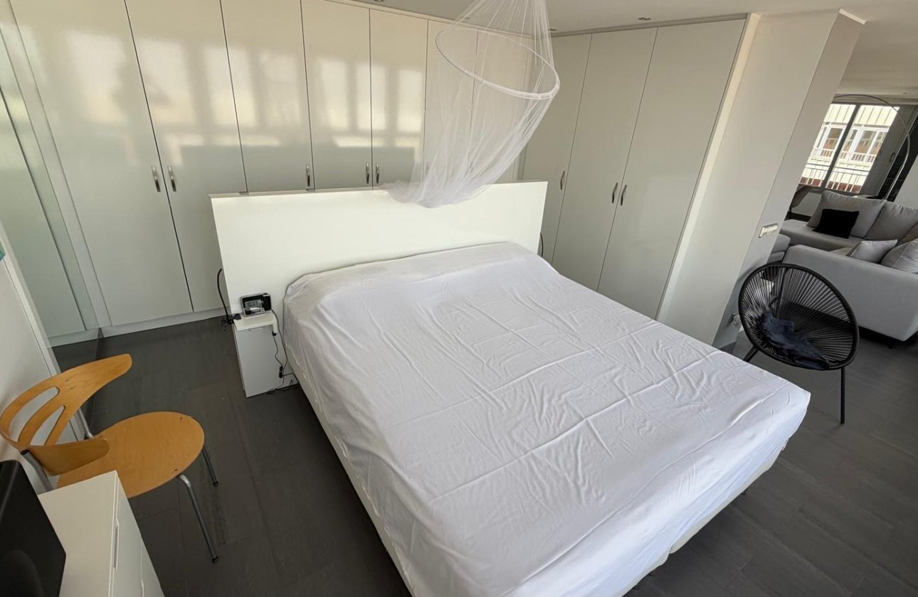 Revente - Appartement -
Torrevieja - Acequion