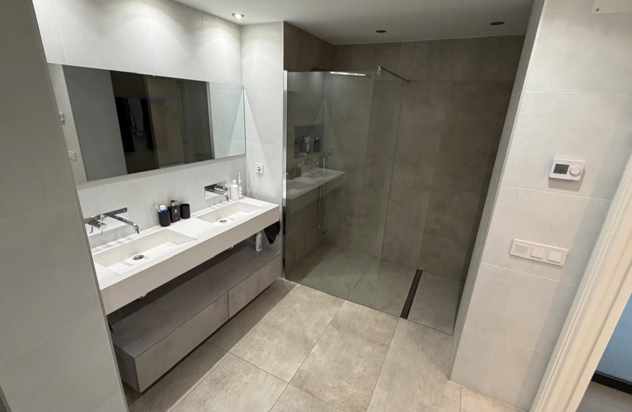 Revente - Appartement -
Torrevieja - Acequion
