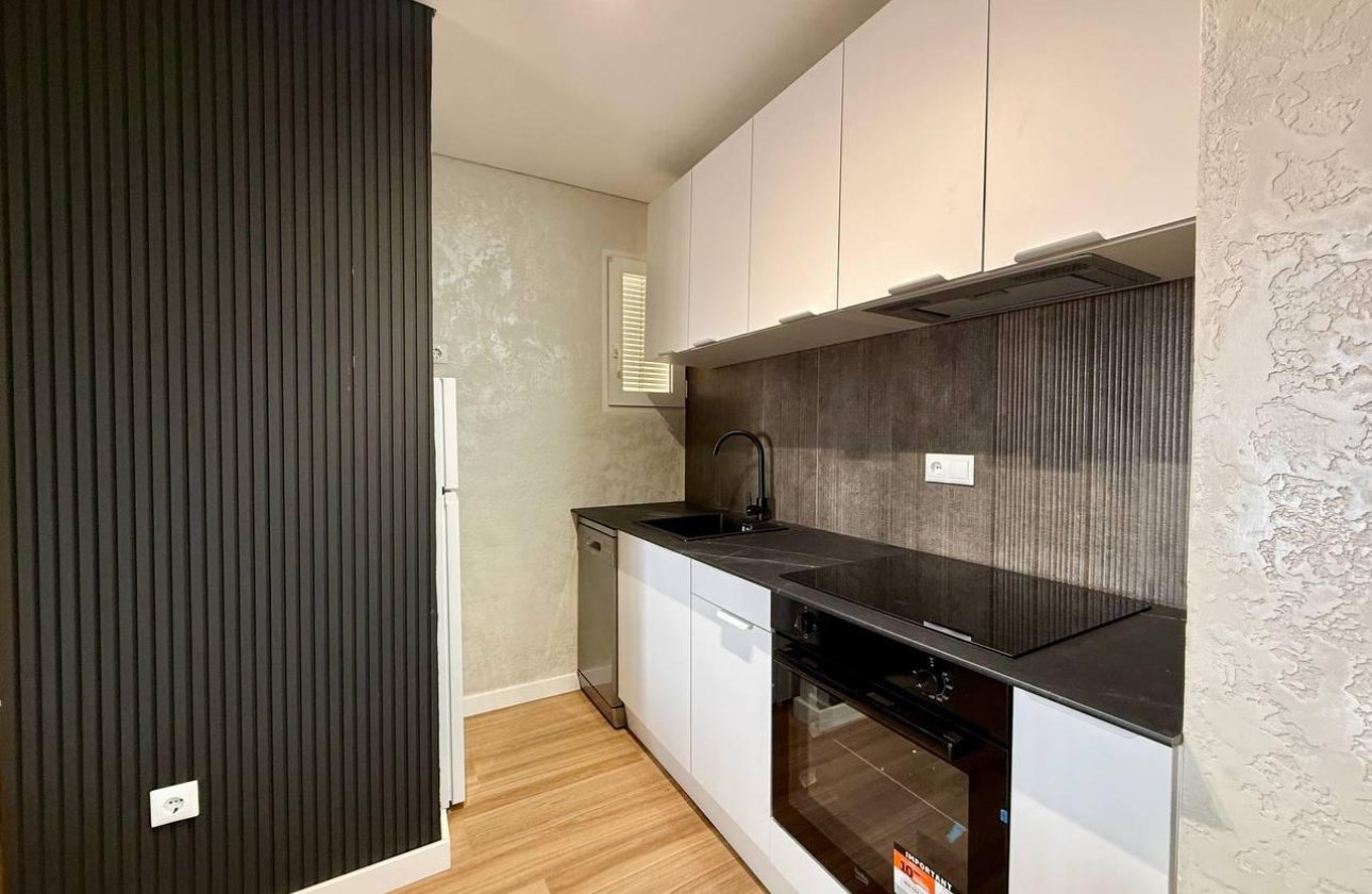 Revente - Appartement -
Torrevieja - Acequion