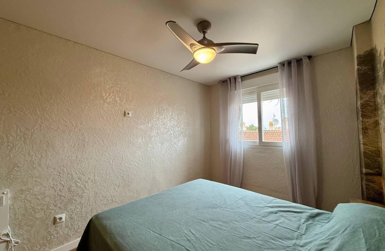 Revente - Appartement -
Torrevieja - Acequion