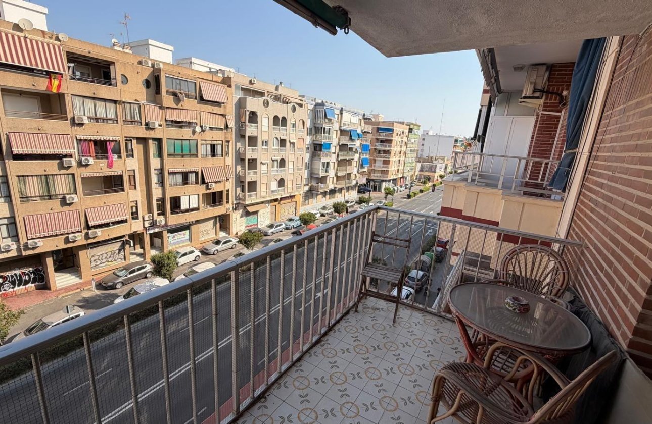 Revente - Appartement -
Torrevieja - Acequion