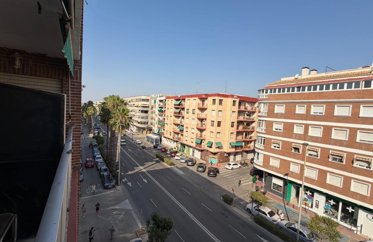 Revente - Appartement -
Torrevieja - Acequion