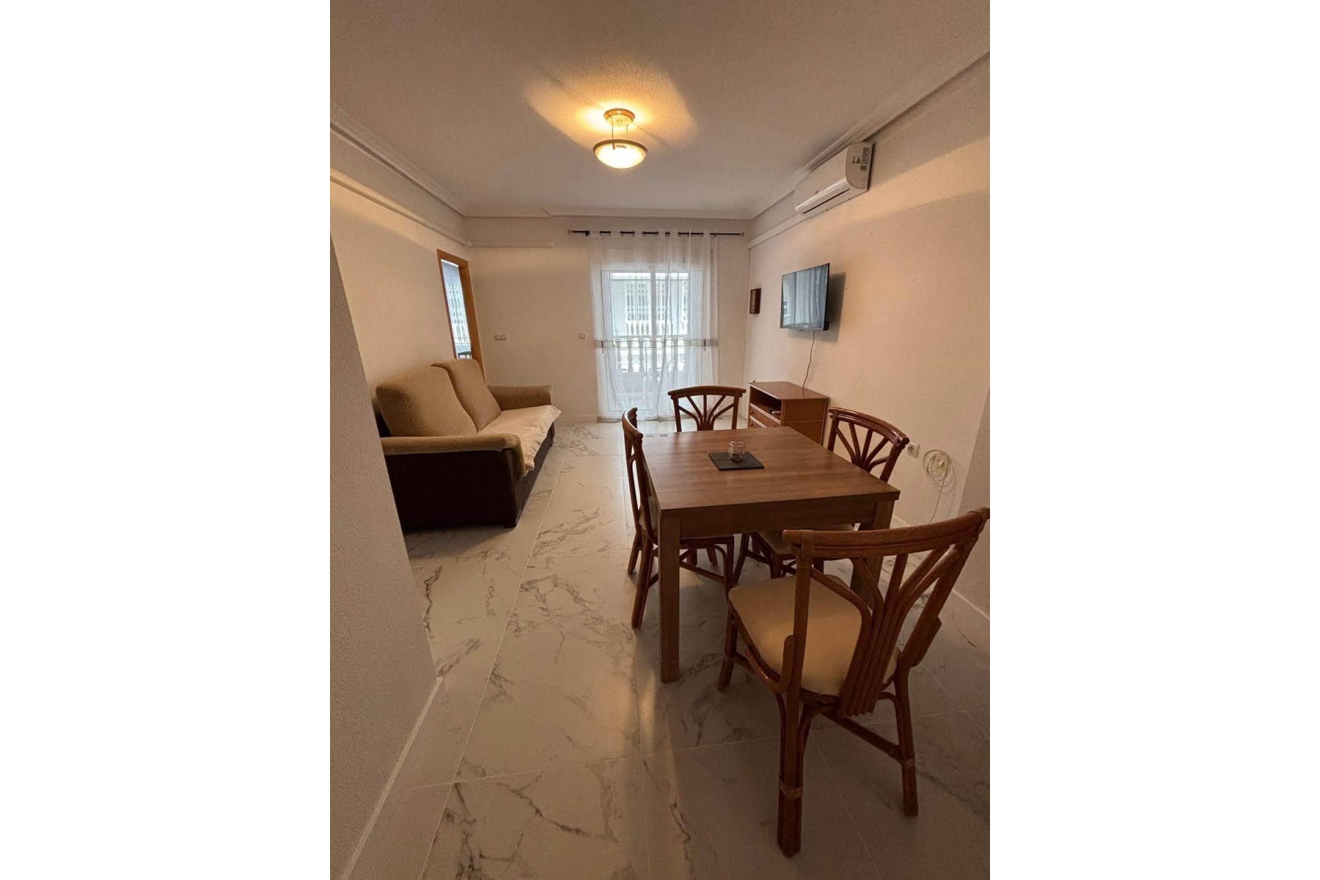 Revente - Appartement -
Torrevieja - Acequion