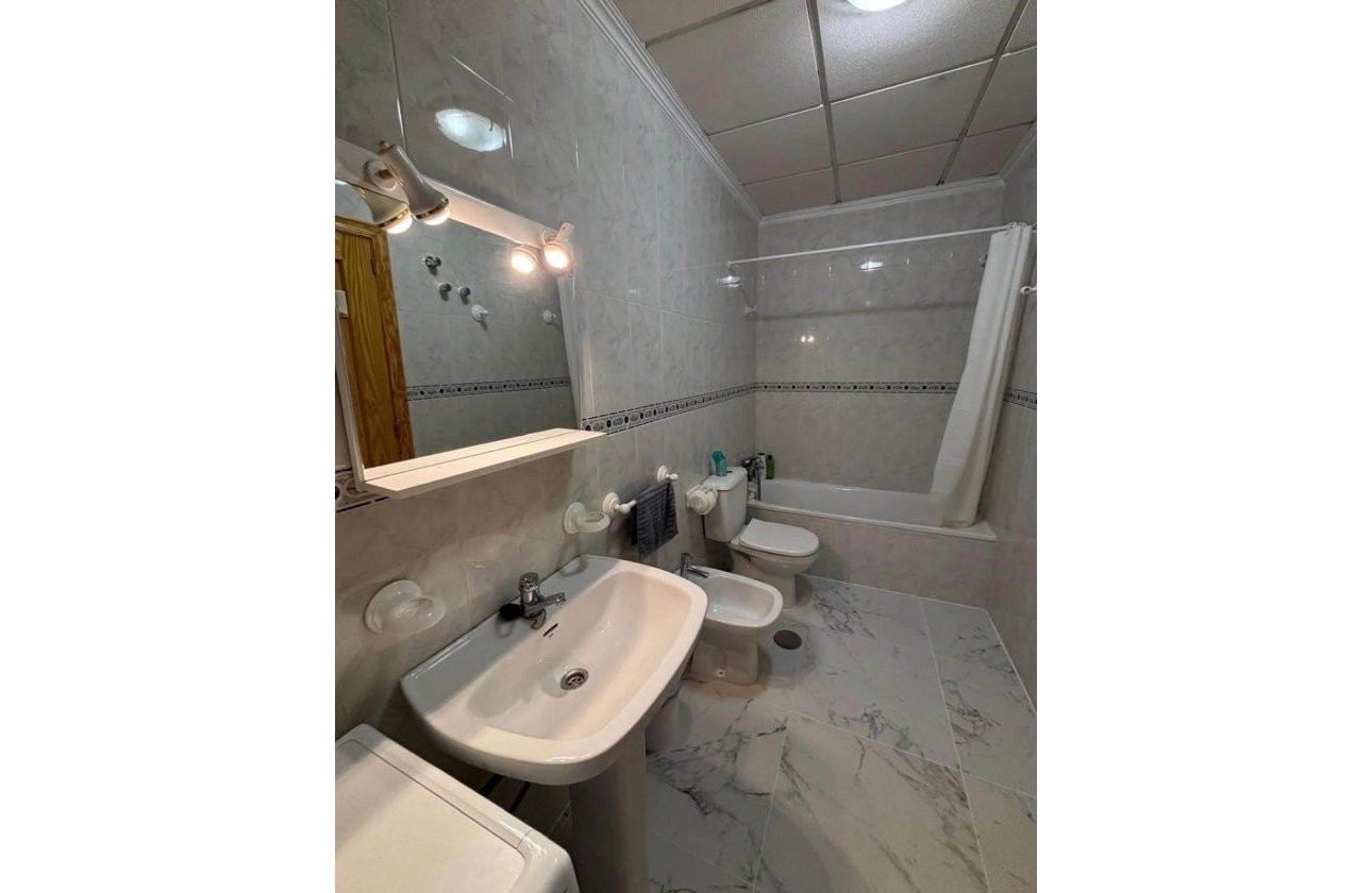 Revente - Appartement -
Torrevieja - Acequion