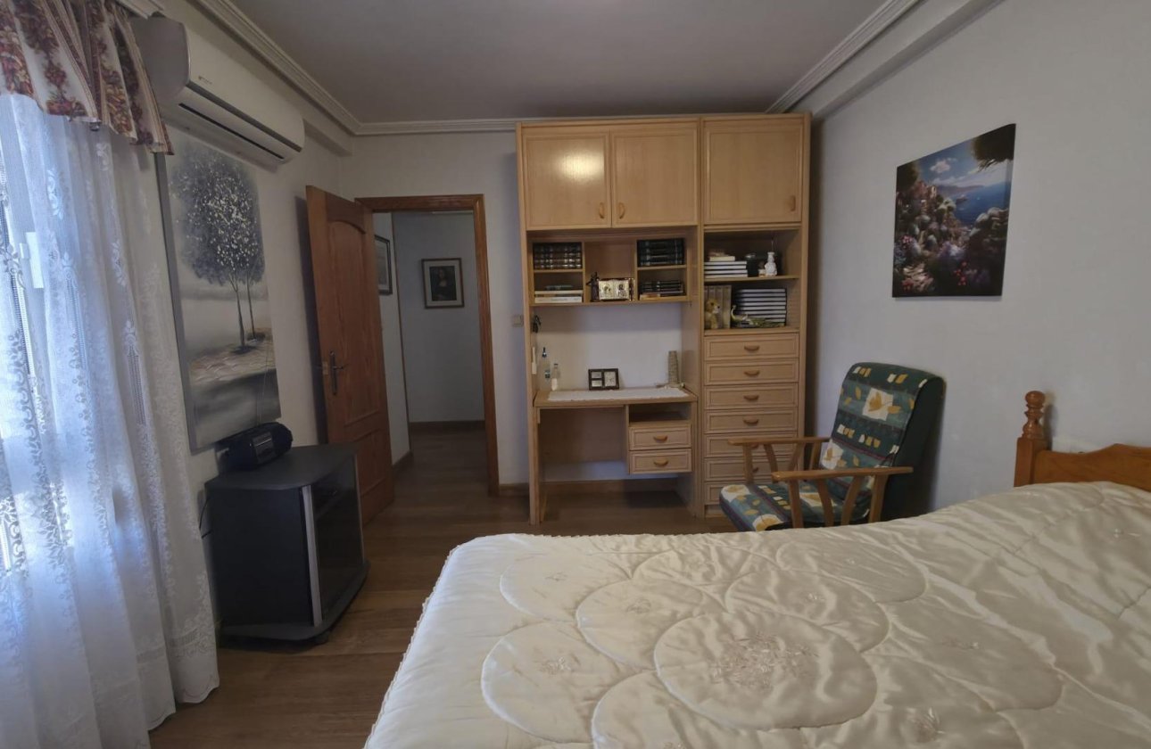 Revente - Appartement -
Torrevieja - Acequion