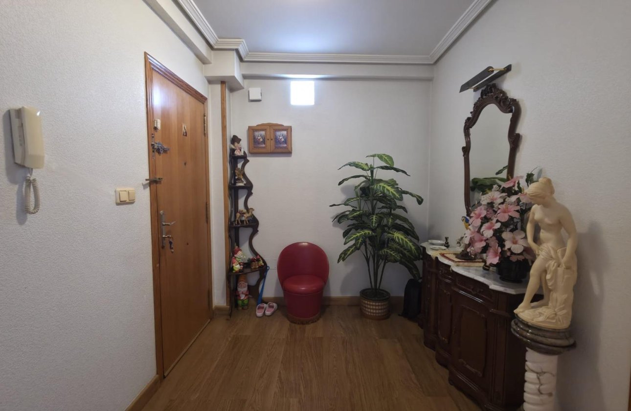 Revente - Appartement -
Torrevieja - Acequion