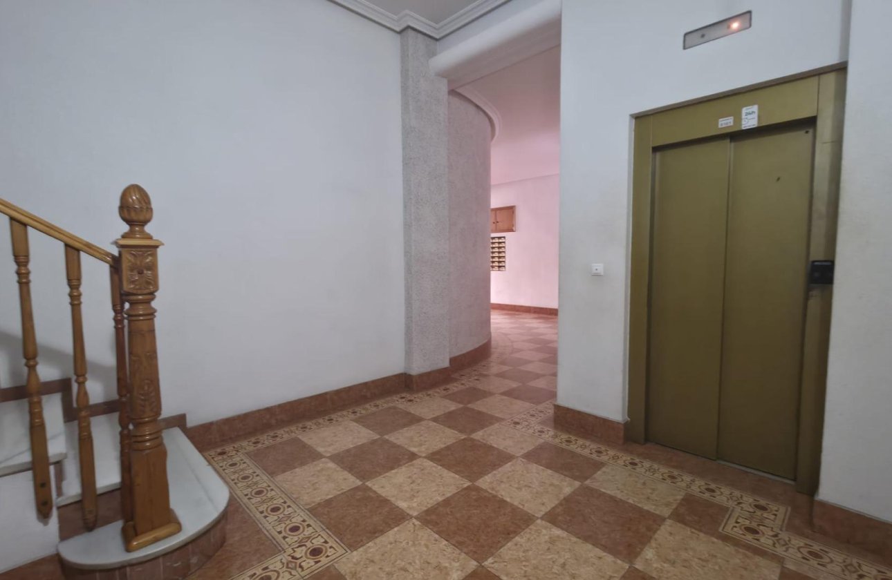 Revente - Appartement -
Torrevieja - Acequion