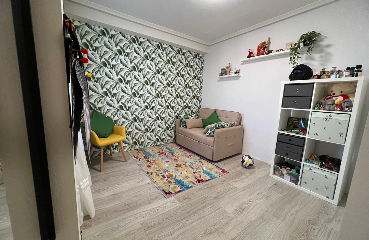 Revente - Appartement -
Torrevieja - Aguas Nuevas