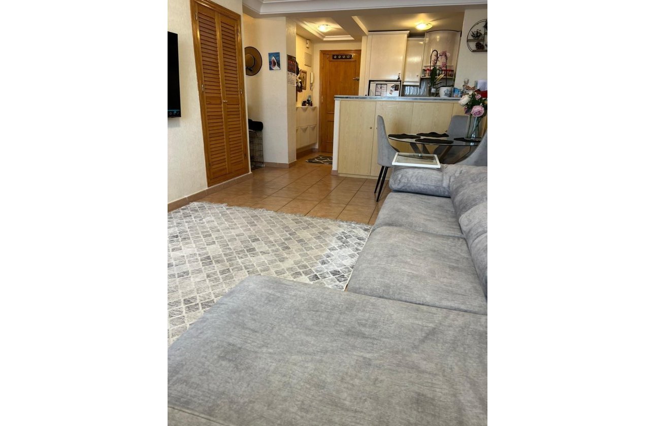 Revente - Appartement -
Torrevieja - Aguas Nuevas