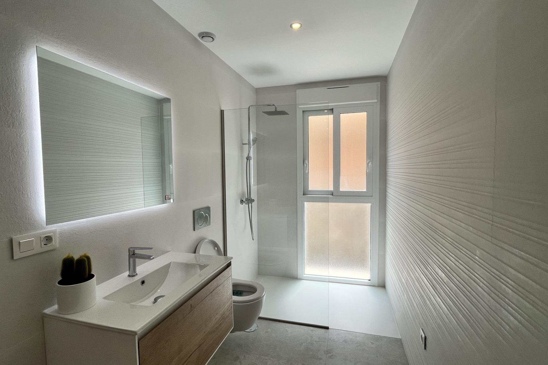 Revente - Appartement -
Torrevieja - Aguas Nuevas