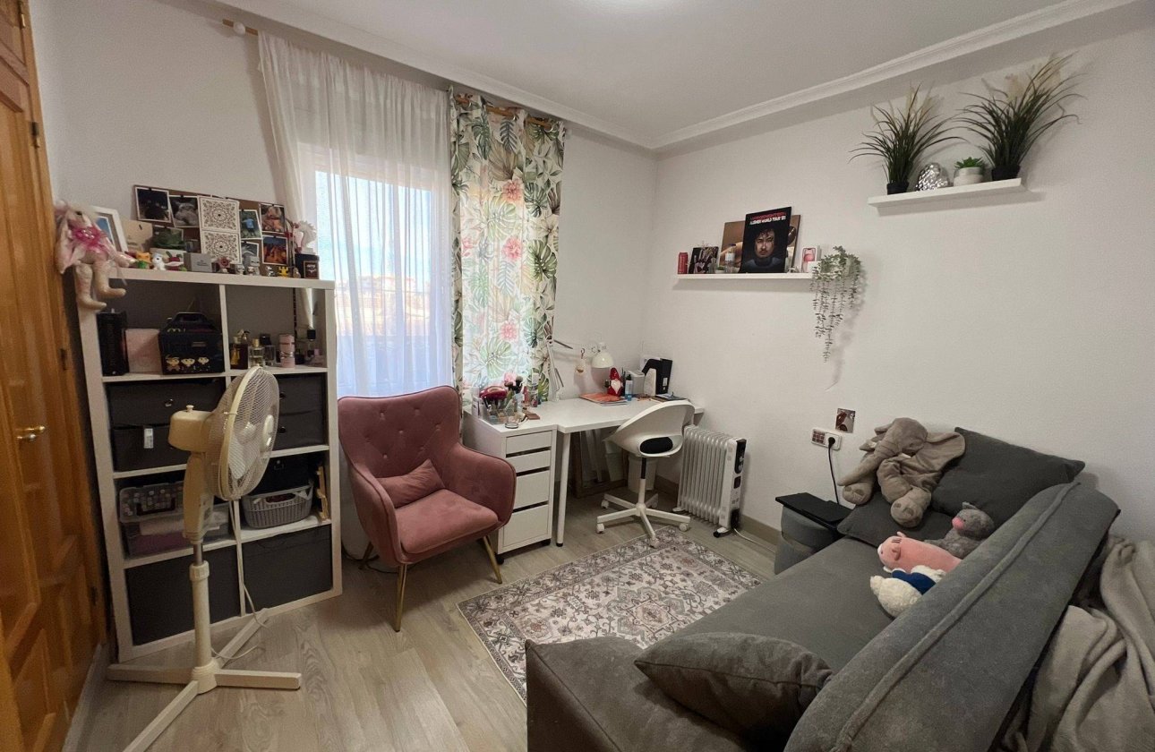 Revente - Appartement -
Torrevieja - Aguas Nuevas