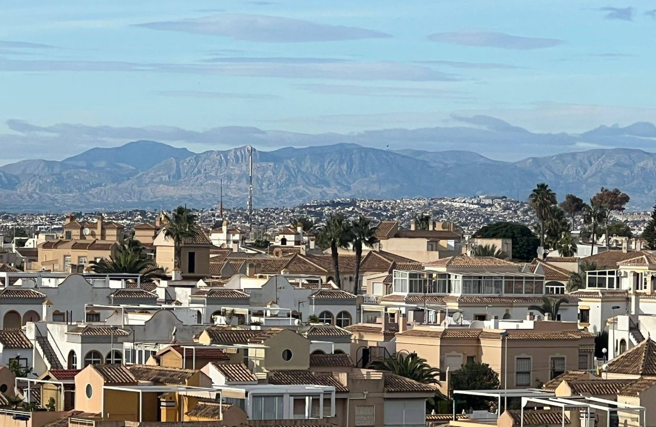 Revente - Appartement -
Torrevieja - Aguas Nuevas