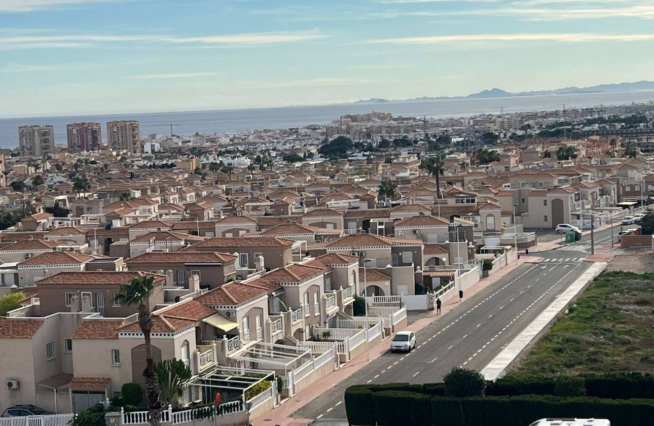 Revente - Appartement -
Torrevieja - Aguas Nuevas