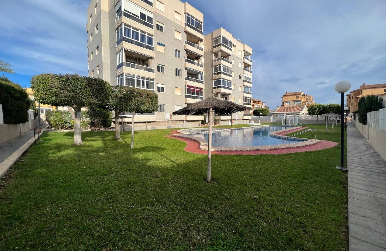 Revente - Appartement -
Torrevieja - Aguas Nuevas