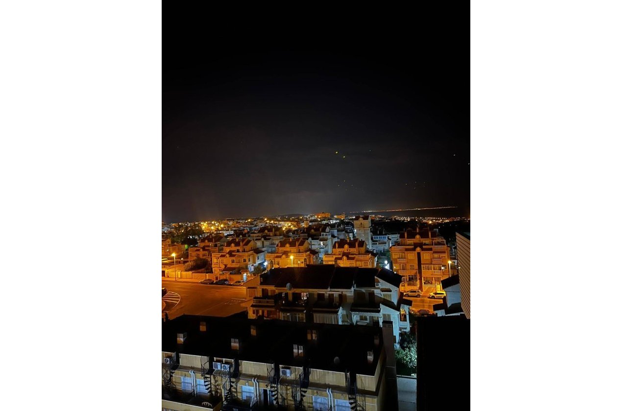 Revente - Appartement -
Torrevieja - Aguas Nuevas