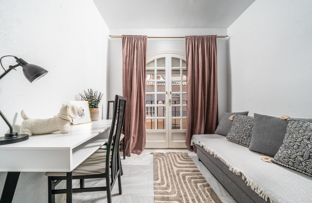 Revente - Appartement -
Torrevieja - Aguas Nuevas