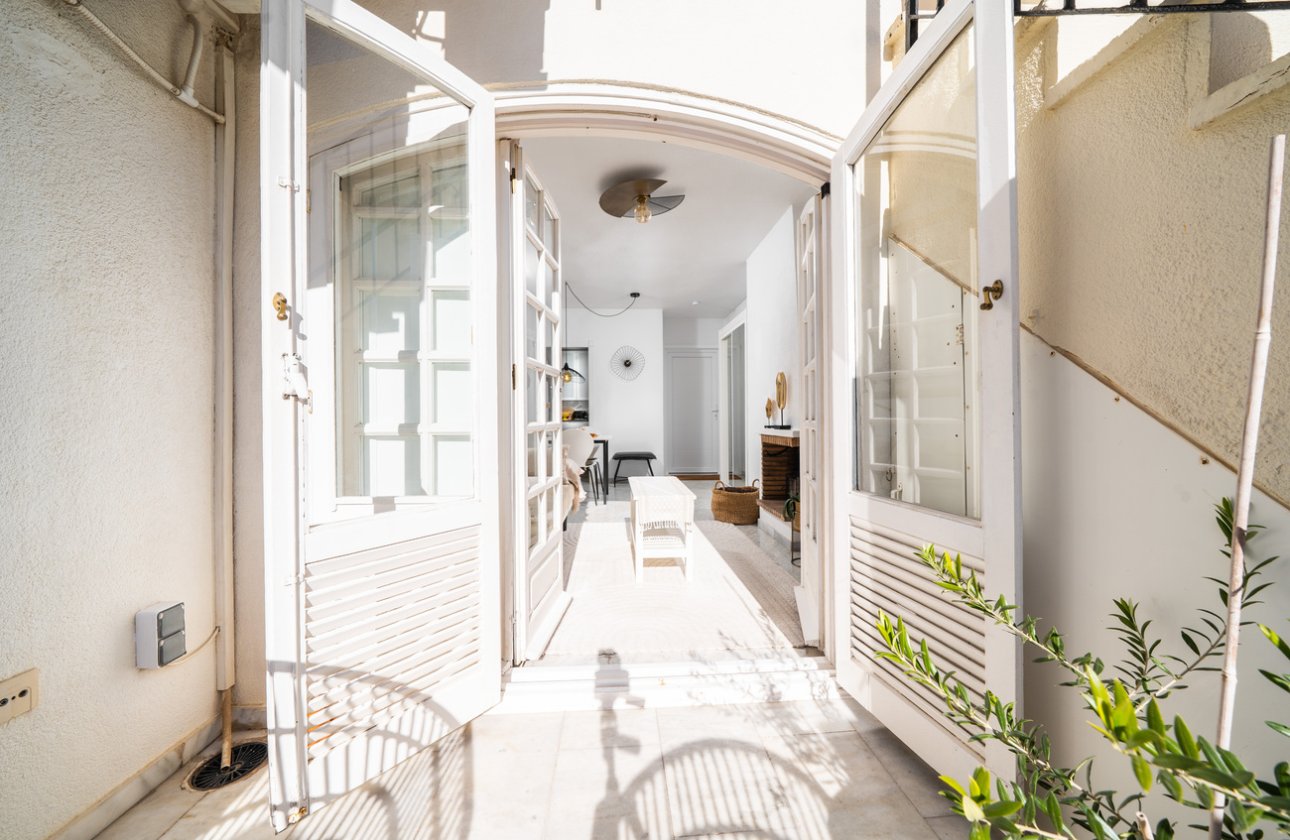 Revente - Appartement -
Torrevieja - Aguas Nuevas