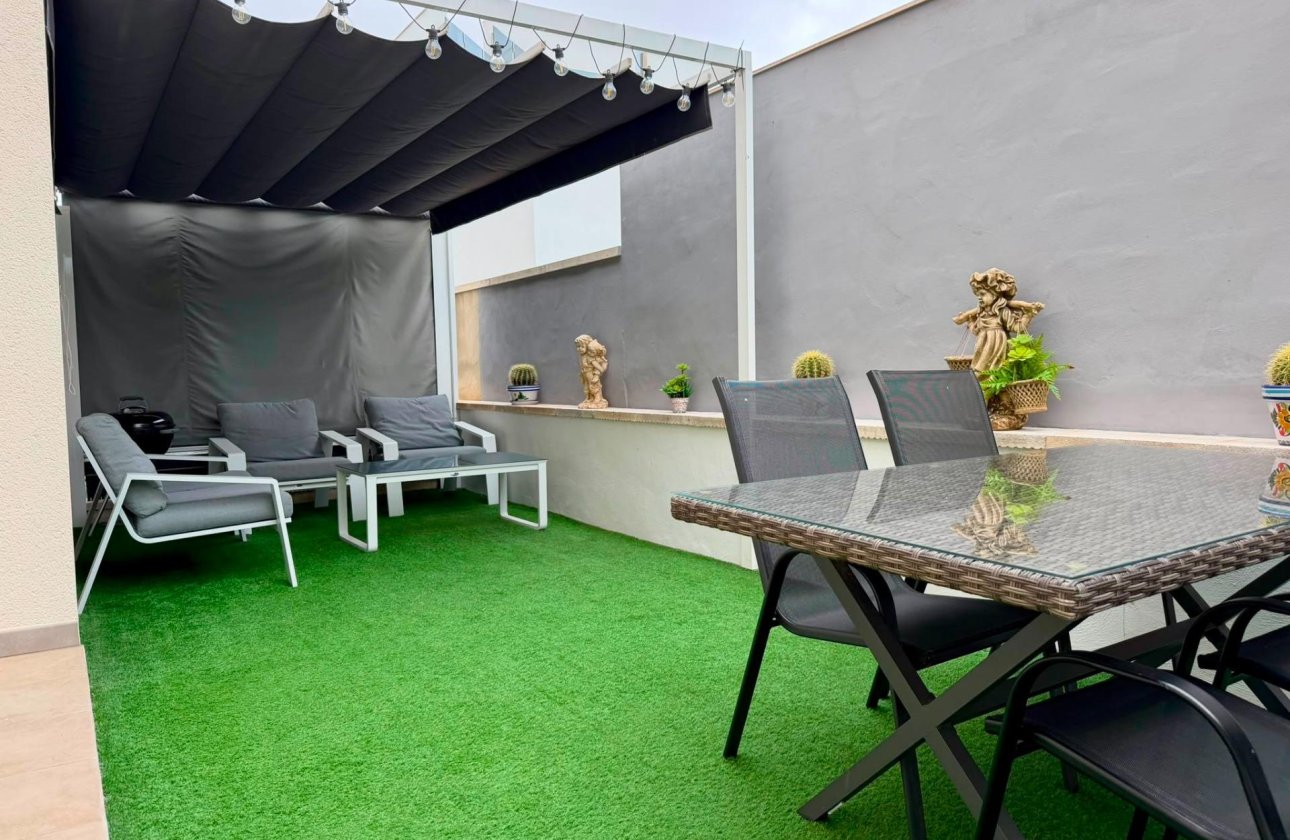 Revente - Appartement -
Torrevieja - Aguas Nuevas
