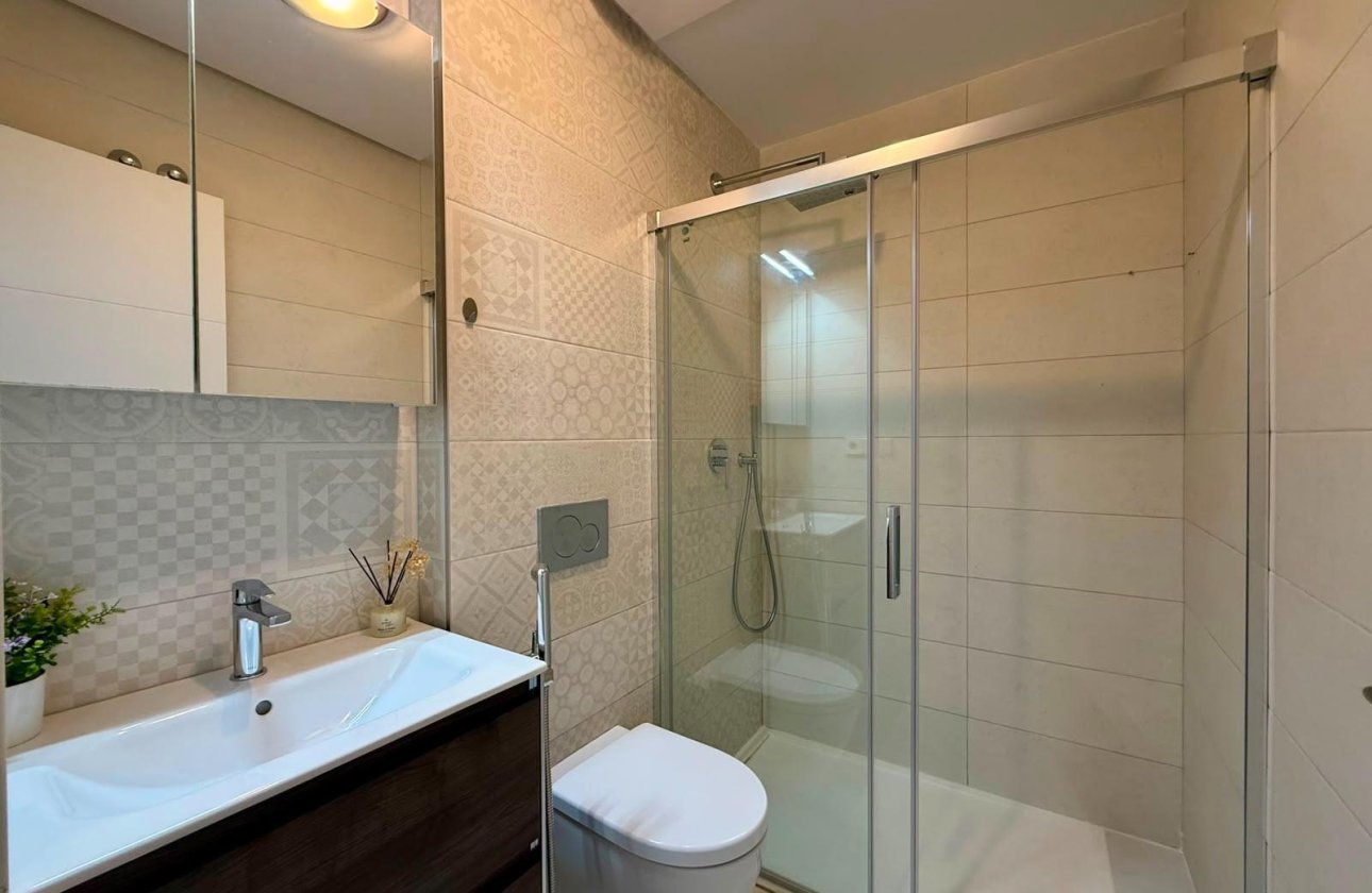 Revente - Appartement -
Torrevieja - Aguas Nuevas