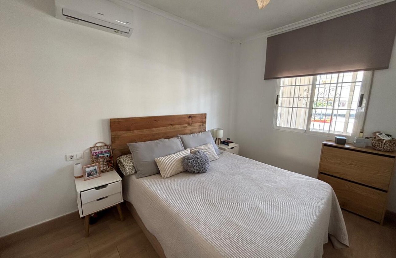 Revente - Appartement -
Torrevieja - aqua nuevas
